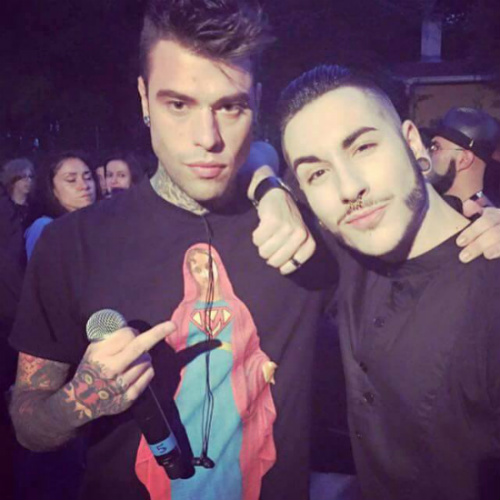 fedez maglietta madonna