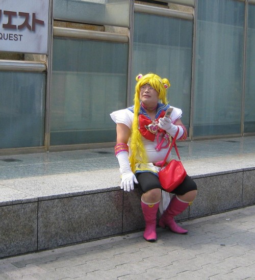 sailor moon cosplayer